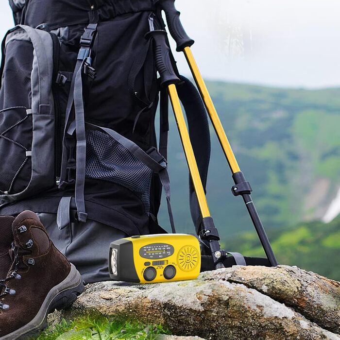 Радіо Solar Radio на сонячних батареях з ручним генератором, AM/FM, Powerbank 2000mAh, LED ліхтарик, USB зарядка для телефону - жовте