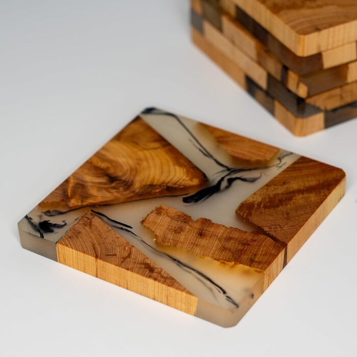 Shizuro Coasters made of wood, square - Set of 6 - Coasters for drinks, cups, mugs, glasses - Design, decor table coasters, real wood, epoxy resin, modern
