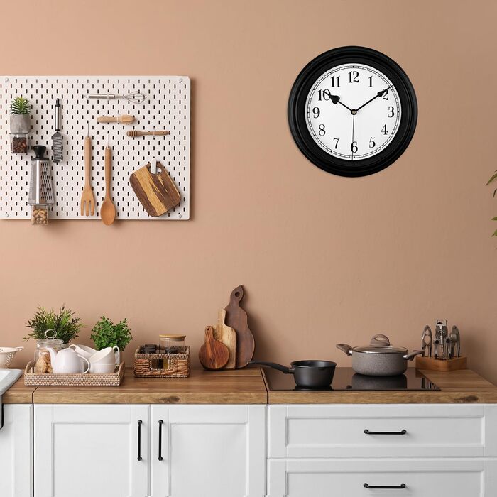 DIYZON Round Classic Wall Clock, Silent No Ticking, 40 cm High-Quality Quartz Vintage Clock, Large Number Retro Decorative Clock, Battery-Powered, Easy to Read for Home, Kitchen, Dining Room (Black-1, 25CM)