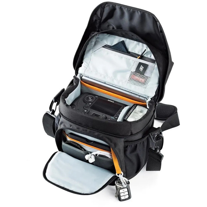 Фотосумка Lowepro Nova 170 AW II, чорна