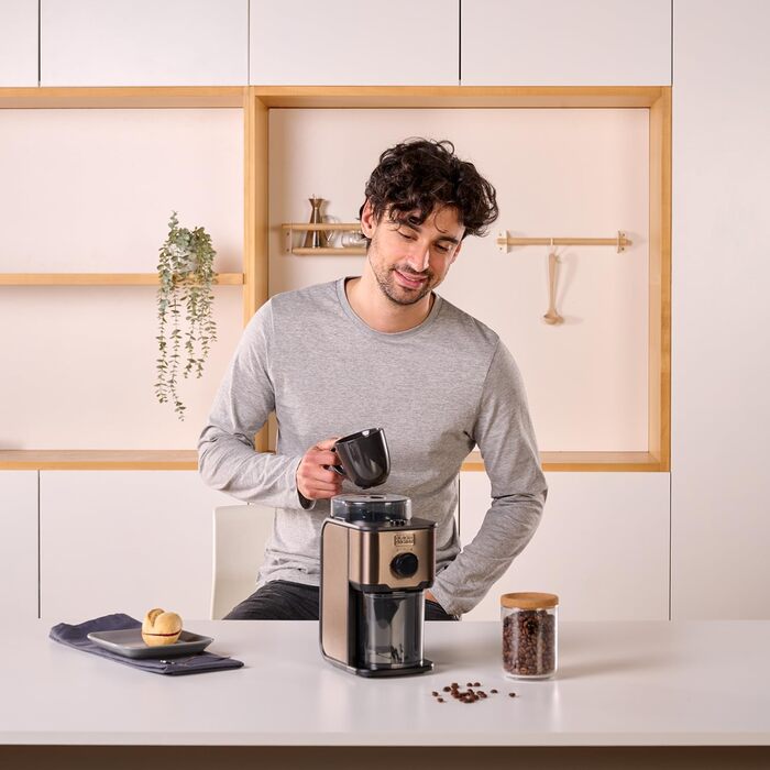 Електрична кавомолка BLACK+DECKER BXCG150E 150W з регулюванням помелу, нержавіюча сталь, 50г, чорна