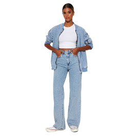 колір: чисте синє