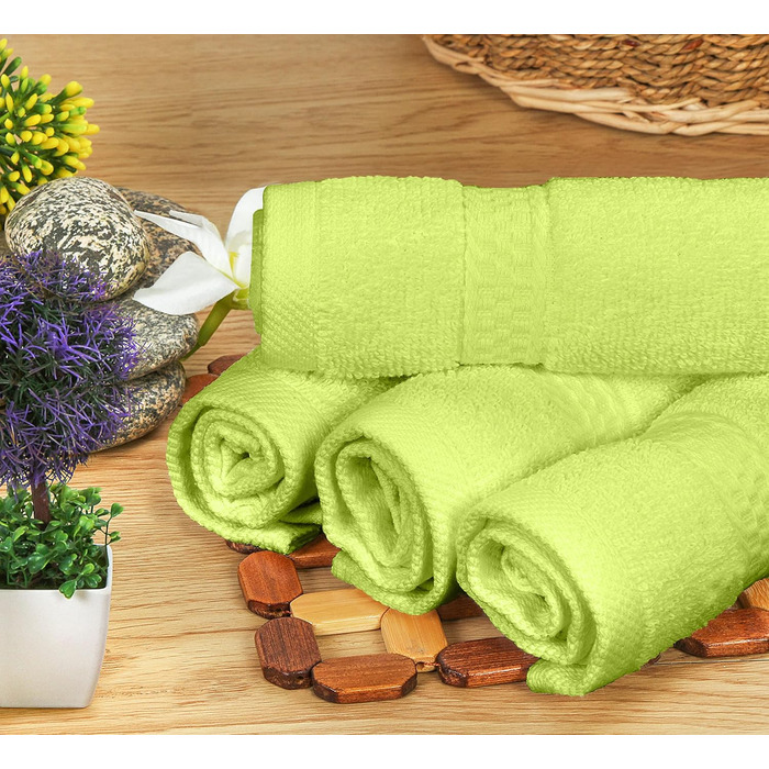 Utopia Towels 8-Piece Towel Set, Sage Green, 2 Bath Towels, 2 Hand Towels, and 4 Washcloths, 100% Cotton