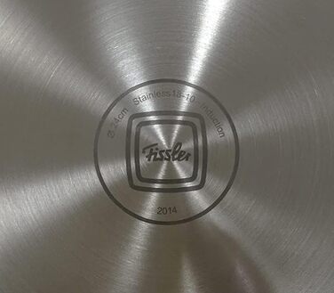 Набір сковорідок Fissler: Catania 24 см (нержавіюча сталь, без покриття) та Cenit 28 см (алюміній, з антипригарним покриттям), для індукції