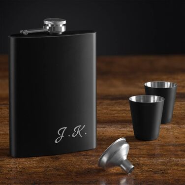 Набір фляга Maverton 200 мл з гравіюванням + 4 стаканчики 20 мл з воронкою - фляга для чоловіків, матовий чорний колір (ініціали)