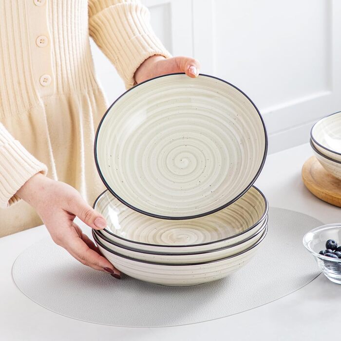 Набір тарілок для супу Vancasso Bonbon (6 шт.), кераміка, 21.7 x 5.5 см. Глибокі тарілки для супу, пасти, рамену, салату. Можна мити в посудомийній машині та використовувати в мікрохвильовці. Бежевий колір.