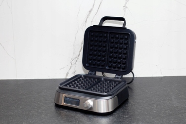 Вафельниця Berlinger Gourmet MAX-2350-W, 2350 Вт, чорна