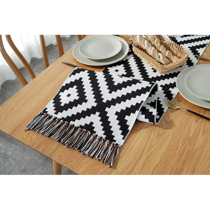 KnBoB Cotton Linen Table Runner Black and White Geometric Puzzle Pattern with Tassels for Dining Room Party Holiday Decoration, Size 32x160CM