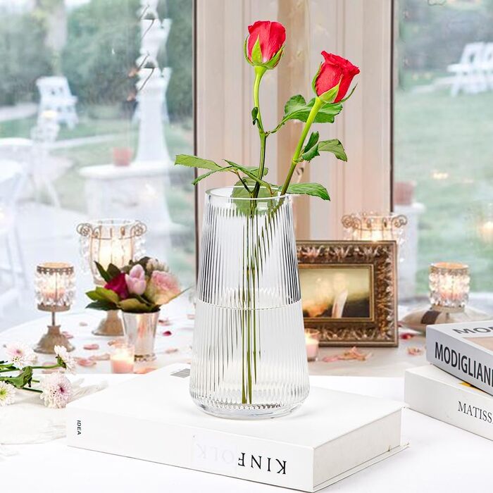 Скляна ваза Dekovase з рельєфною поверхнею для декору інтер'єру | 20 см