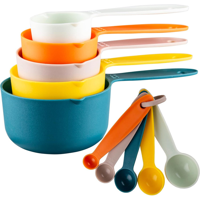 Measuring cups and spoons, plastic, measuring cups and spoons for baking and kitchen use, engraved metric/US markings for liquid and dry measurement, BPA-free, colorful measuring cups and spoons