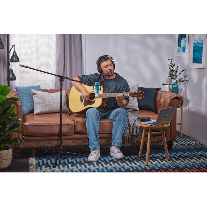 Мікрофон RØDE NT1 Signature Series: конденсаторний, з аксесуарами для запису вокалу та музики