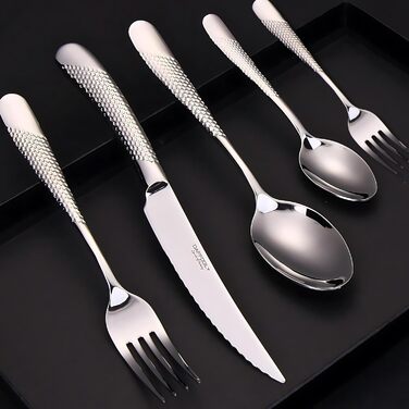 DAFFODILY Cutlery Set. Hammered 18/10 Stainless Steel Dinnerware. Mirror Finish, ultra-sharp steak knives, dishwasher safe. (Silver, 20)