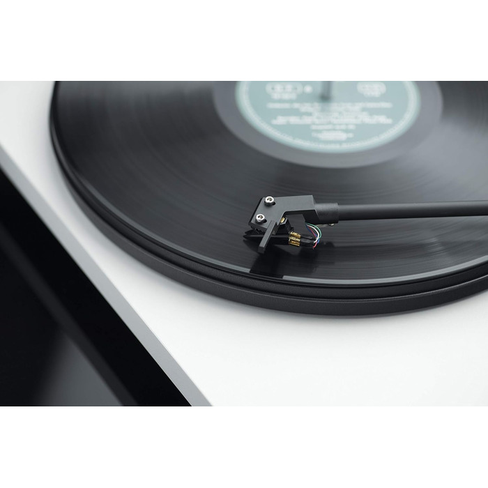 Pro-Ject Primary E Red: Вініловий програвач для аудіофілів, Plug & Play