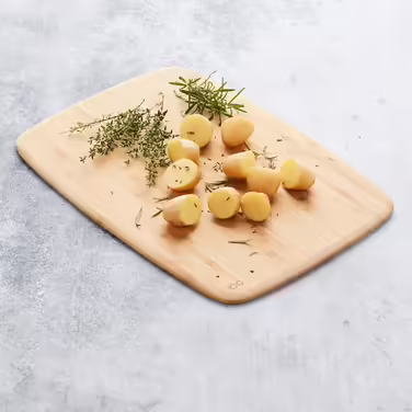 Cutting board, kitchen accessory for cutting bread, meat, fruit, and vegetables, 35x25x0.8cm