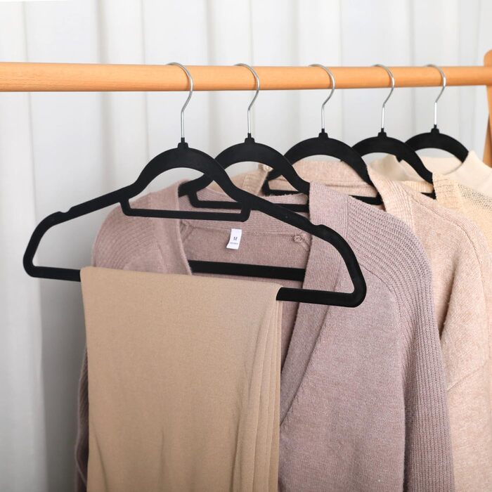 Набір вішалок для одягу SVITA 10 шт. для костюмів, чорного кольору, з антиковзаючим покриттям