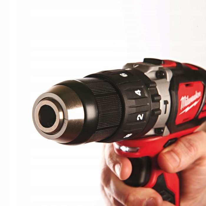 Акумуляторний ударний дриль-шурупокрут Milwaukee M18 BPD-0, 18 В, 50 Нм