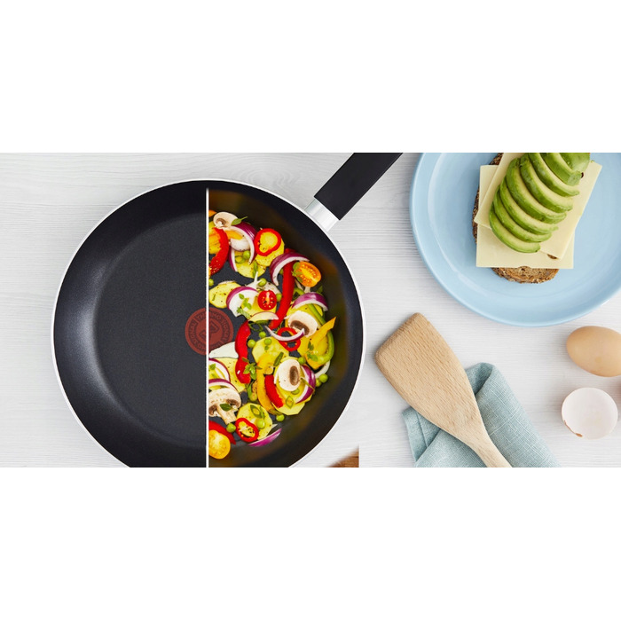 Сковорода Tefal Simplicity з кришкою, антипригарна, чорна, 24/28/30 см