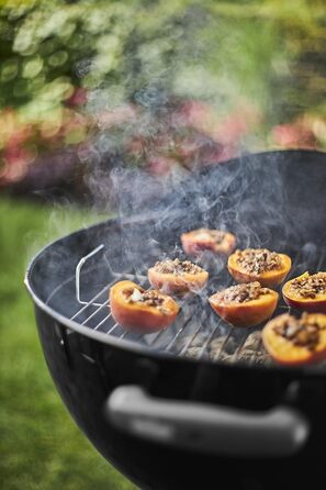 Вугільний гриль Weber Classic Kettle 47 см, порцелянове емалювання, з термометром і колесами, чорний