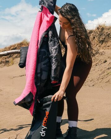 Dryrobe компресійна сумка для подорожей 33 л, водонепроникна спортивна сумка для плавання, серфінгу, OCR, чорна