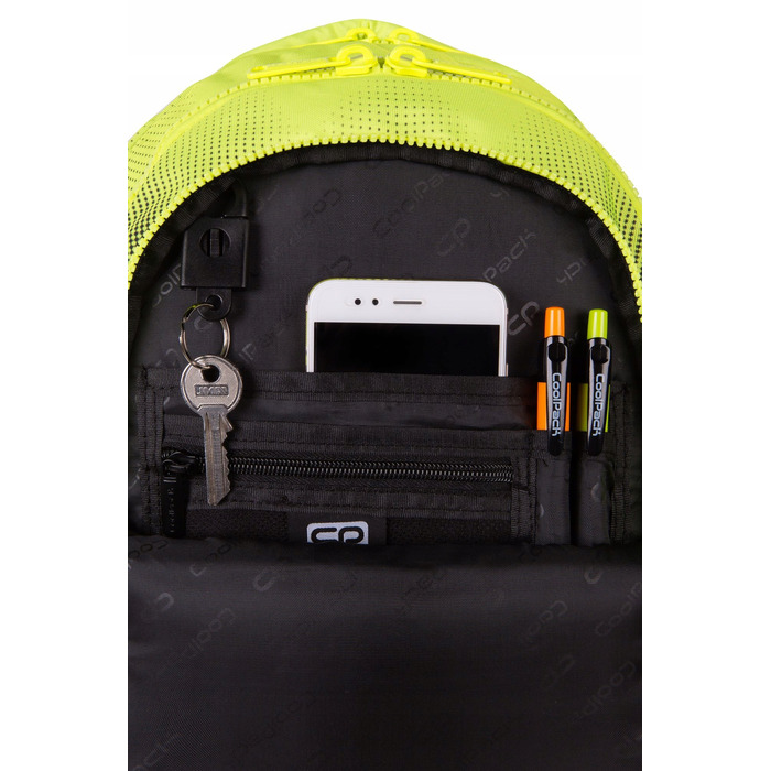 Багатовідсіковий шкільний рюкзак CoolPack, чорний з жовтими та золотистими акцентами, 21 л
