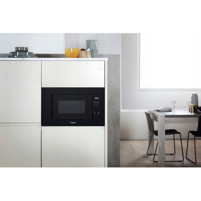 Вбудована мікрохвильова піч Whirlpool WMF200G з грилем, 800 Вт, чорна