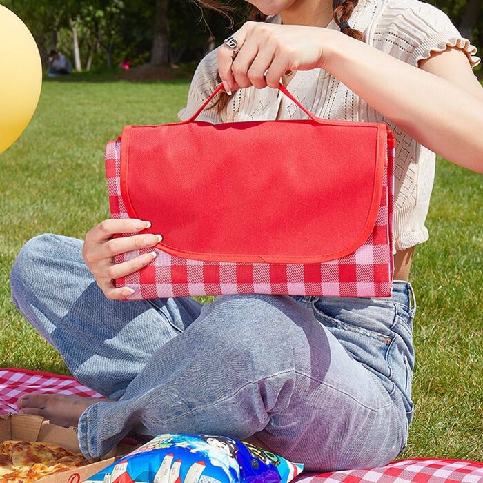 RUIBOLU Пляжний рушник/килимок для пікніка: великий, водонепроникний, швидковисихаючий, для 2-4 осіб, ідеальний для відпочинку на пляжі, кемпінгу, подорожей та пікніків (темно-синій у клітинку)