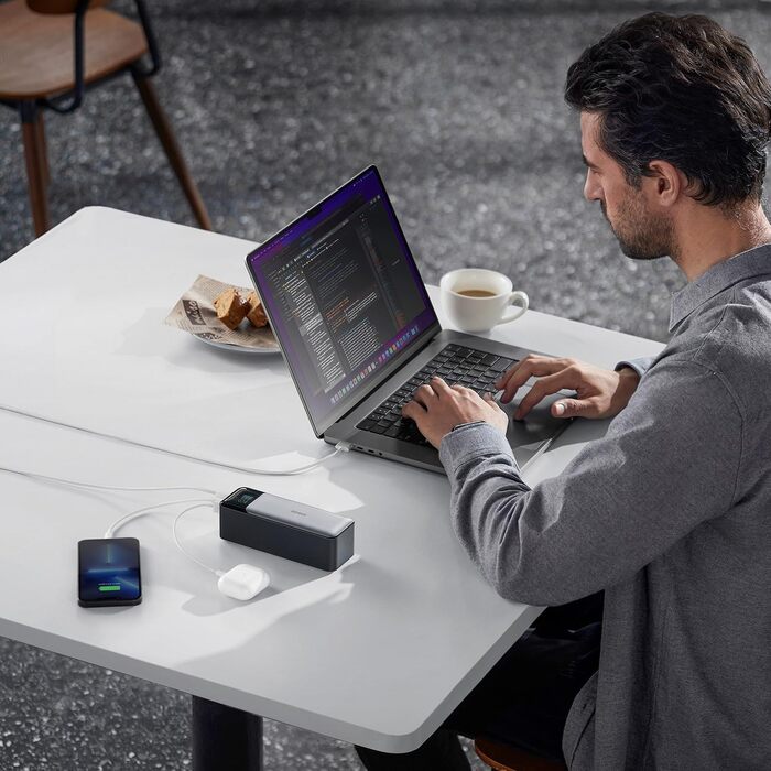 Power Bank Anker 737: 24000mAh, 140W, 3 порти, цифровий дисплей, сумісний з iPhone, Galaxy, MacBook, AirPods