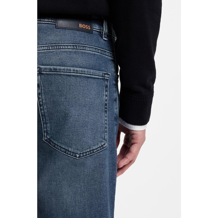 Чоловічі джинси BOSS Maine Regular-Fit сині з еластичного деніму (52W / 32L, Середньо-синій 427)