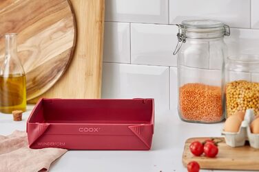coox WUNDERFORM Basic MQ in Dark Red, the first foldable baking pan, space-saving baking and casserole dish made of BPA-free silicone