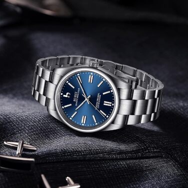 Годинник чоловічий BUREI срібний: аналоговий кварцовий годинник на сталевому браслеті. Елегантний, класичний дизайн.