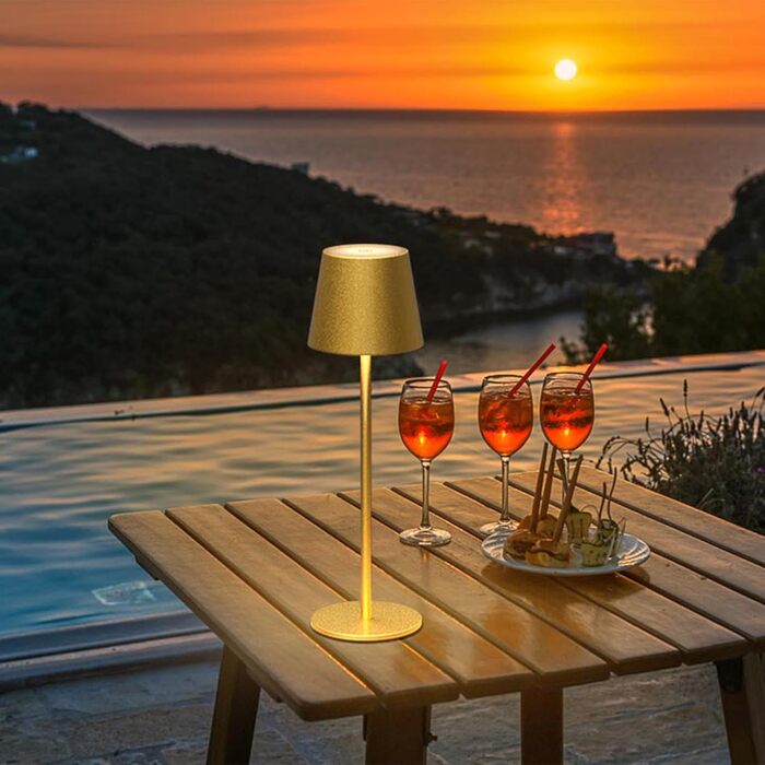LED-лампа Klighten: 2 шт. бездротова, диммер, акумулятор, IP54, тепле світло 3000K, USB-C, для дому та вулиці, золото + 1 шт.
