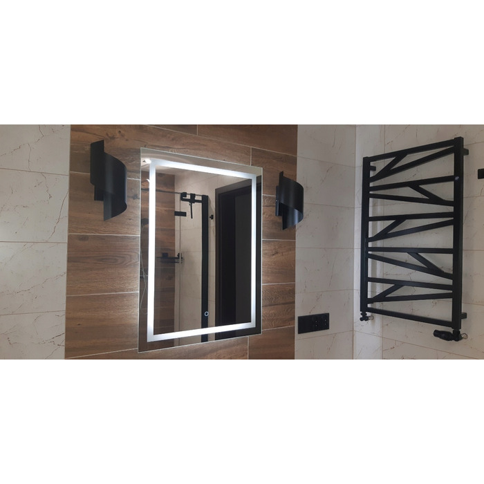 LED-дзеркало у ванну кімнату 70x90 з сенсорним перемикачем