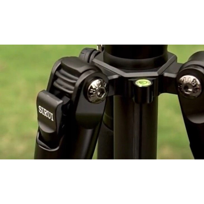 Штатив Sirui Traveler 7A (висота 168 см, навантаження 8 кг) з головкою