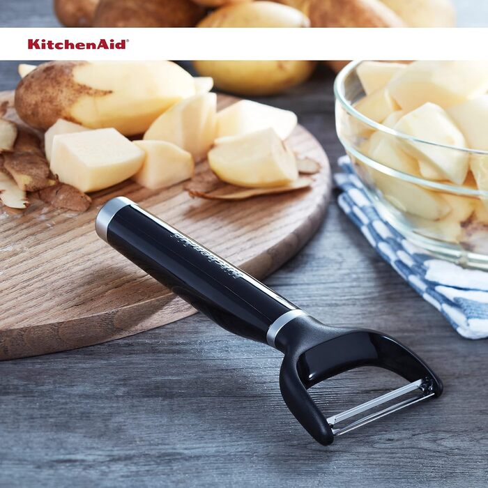 Овочечистка KitchenAid KE145OHOBA чорна, з ергономічною ручкою та захисним чохлом, пластик, для миття в посудомийній машині
