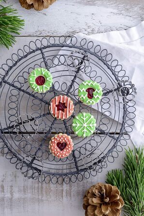 Набір формочок для печива Dr. Oetker Mini-Linzer 15 шт, металеві, різдвяні мотиви, для пряників, печива та мастики, сріблясті