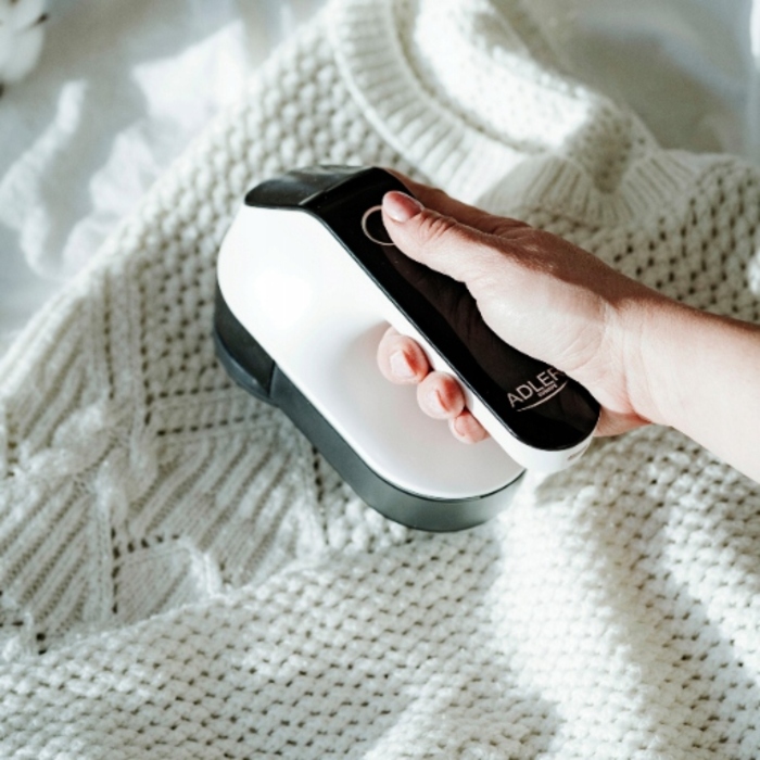 Електрична машинка для видалення ковтунів ADLER AD9618