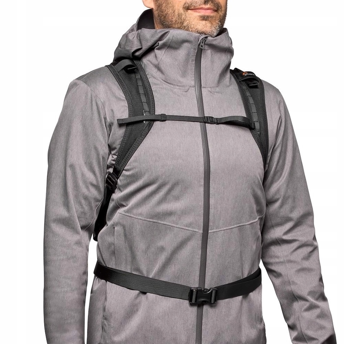 Фоторюкзак Lowepro RunAbout BP 18L, помаранчевий