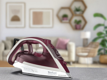 Парова праска Tefal Ultragliss Plus FV6810, 2800 Вт, підошва Durilium AirGlide, 250 г/хв