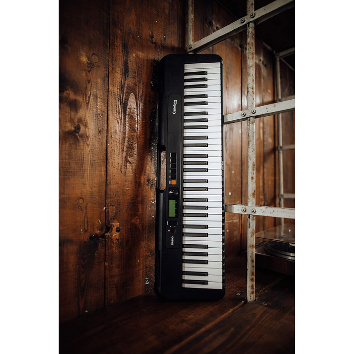 Клавішний синтезатор Casio CT-S200BK CASIOTONE з 61 клавішею та автокомпаньйоном, чорний, багатокольоровий