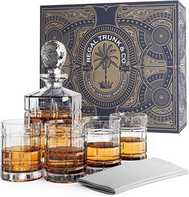 Regal Trunk & Co. Whisky Kristallgläser Set with Decanter - Set of 4 Square-Engraved Tumblers and Carafe - Crystal Whisky Decanter Set for Bourbon and Scotch - Includes Gift Box and Polishing Cloth