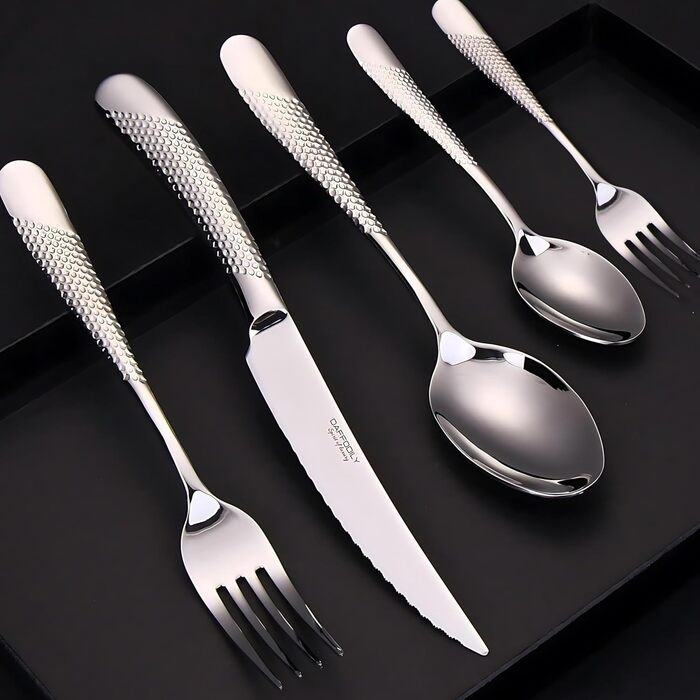 DAFFODILY Cutlery Set. Hammered 18/10 Stainless Steel Dinnerware. Mirror Finish, ultra-sharp steak knives, dishwasher safe. (Silver, 20)