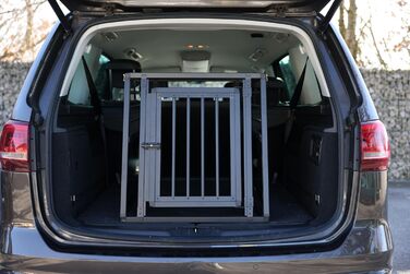 Kerbl Pet Транспортна переноска для собак Vacation, алюміній, 92x97x68 см, з антиковзним килимком