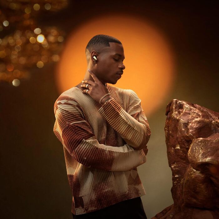 Bose QuietComfort Ultra Bluetooth-навушники (2-ге покоління) Desert Gold - бездротові, з шумозаглушенням, IPX4, до 6 год роботи, 360° звук