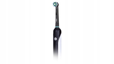 Електрична зубна щітка Oral-B PRO 1 750, чорна
