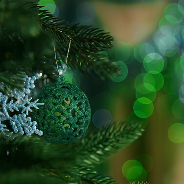 Relaxdays Set of 50 Christmas Baubles