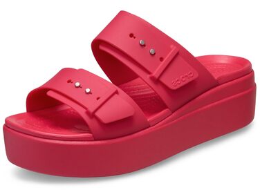 Crocs Brooklyn Buckle Wedge – Стильні босоніжки на танкетці, колір Digital Raspberry (33 EU)