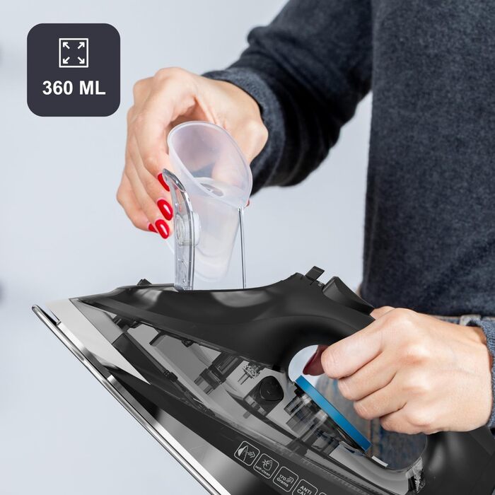 Праска Black+Decker Blau BXIR2200E з парою, 2200 Вт, пластик, 370 мл, 2600 Вт, 170 г/хв