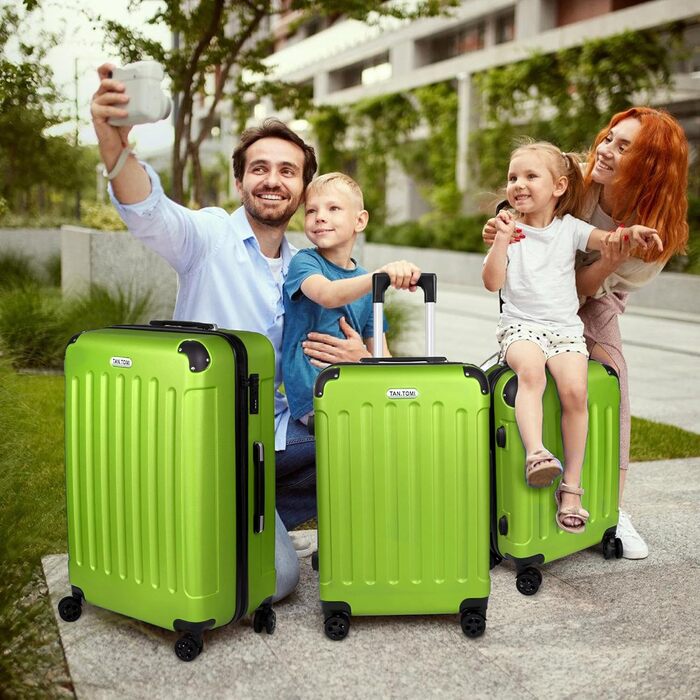 Чемодан ручної поклажі TANTOI: жорсткий корпус, телескопічна ручка, кодовий замок, зелений (M)