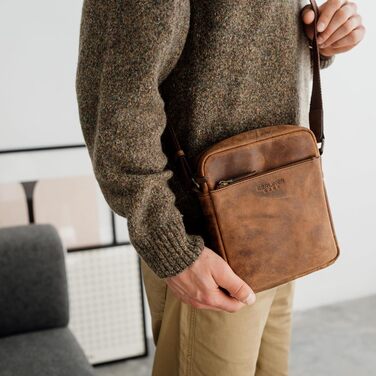 Чоловіча сумка через плече Berliner Bags Tom з натуральної шкіри (Earth, M)