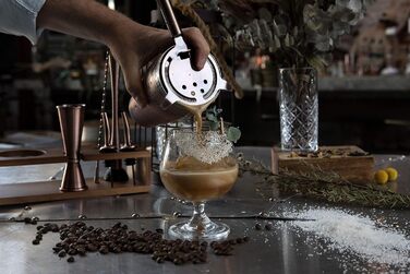 Набір для коктейлів Mint&Mortar 7 предметів з бамбуковим підставкою, з нержавіючої сталі, міксологія, барменський набір з барними інструментами для дому та професійного використання, ідеальний для Мартіні/Маргарити, 680 мл, міксер (Чорний) (Шліфоване мідь